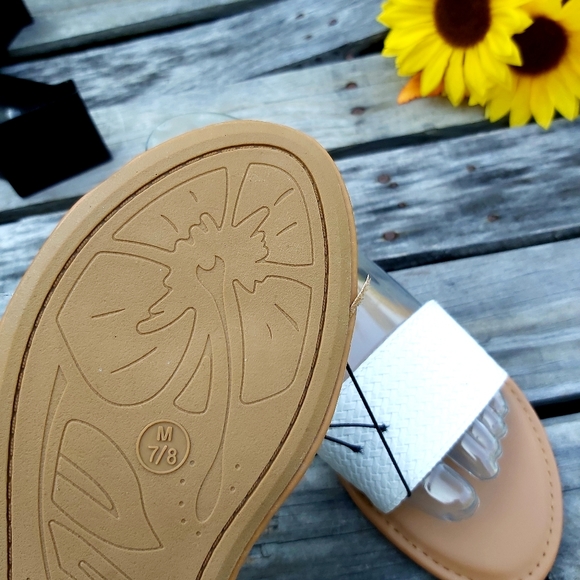 Westloop White Sandals - Picture 8 of 8